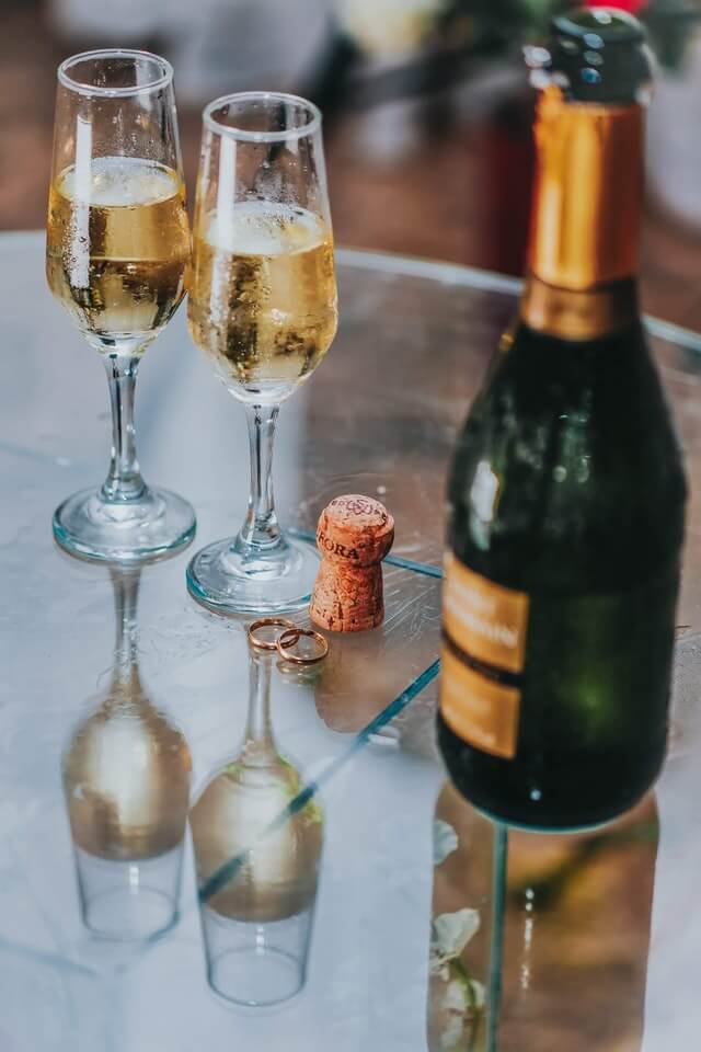 champagne-bottle